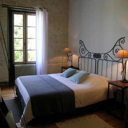 Bed and Breakfast Les 2 Madeleine Saint-Saturnin-du-Bois Exteriér fotografie