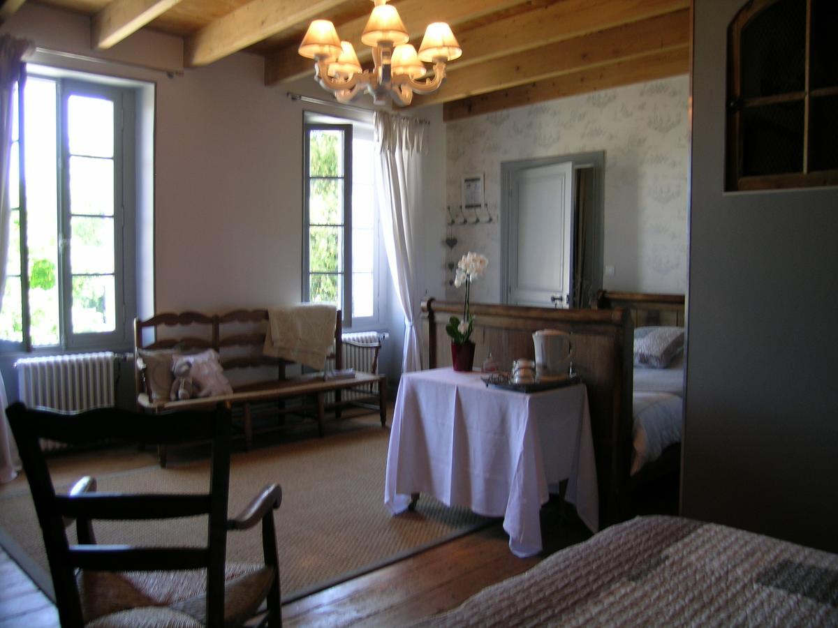 Bed and Breakfast Les 2 Madeleine Saint-Saturnin-du-Bois Exteriér fotografie